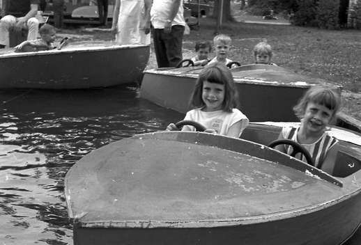 Lake Lansing Amusement Park - From Lansing State Journal (newer photo)